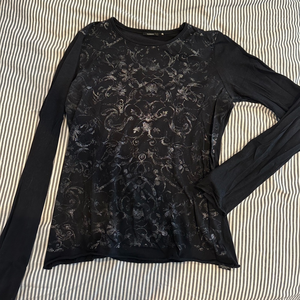 Women’s Tahiti black long sleeve shirt with silver design sz L